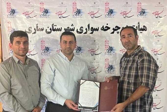 دوچرخه‌ها به پارک جنگلی شهید زارع می‌روند